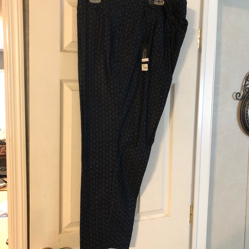 NWT “the Allie” ankle pants by Lane Bryant